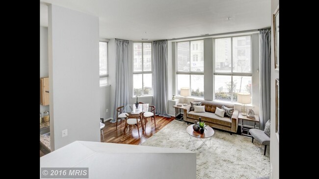 Foto del edificio - 1225 13th St NW