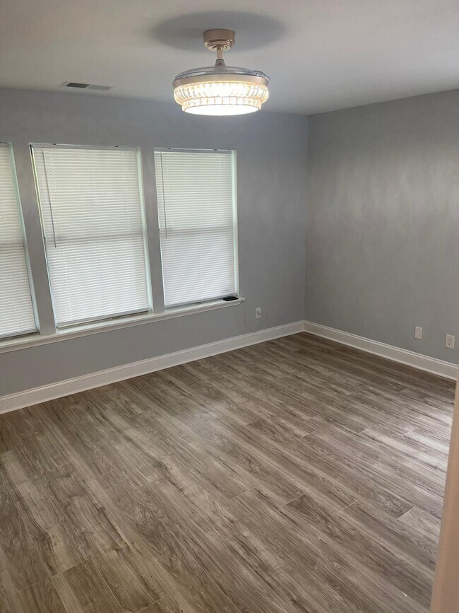 Foto del edificio - 13701 Modrad Way