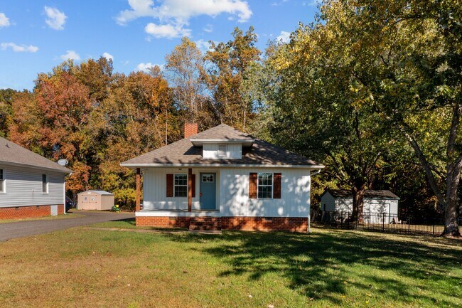 Building Photo - 505 Yost Rd
