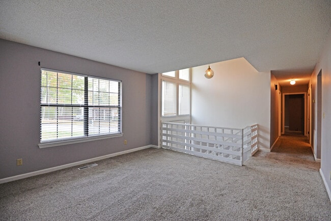Building Photo - 8321 Blue Spruce Dr