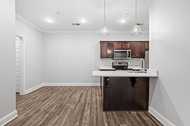 Interior Photo - Fairview Gabels