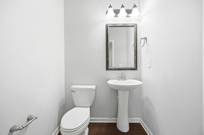 Building Photo - 7275 Heritage Oak Ct