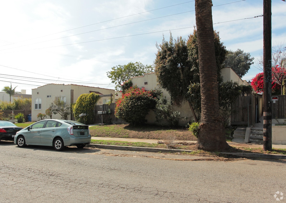 Building Photo - 245-249 4th Ave