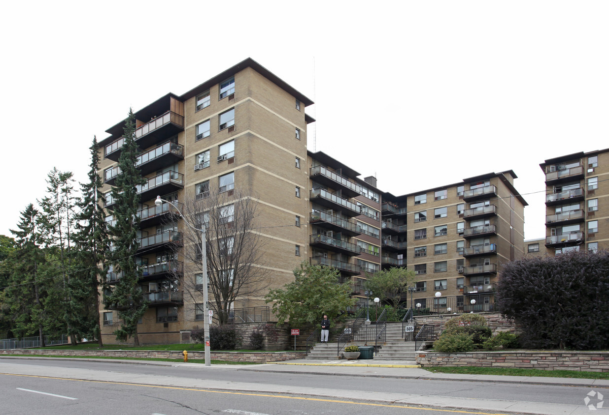 Primary Photo - Village Park Apartments