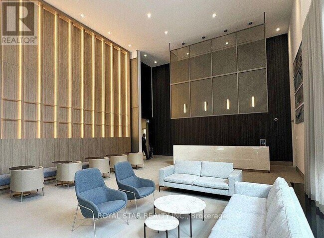 Photo du bâtiment - 4130-4130 Parkside Village Dr