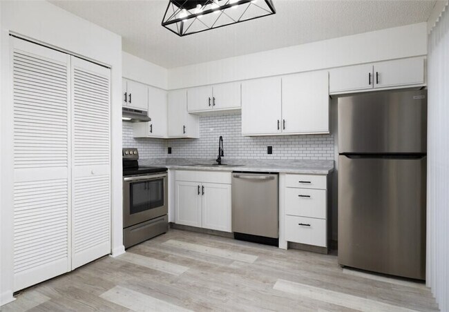 Foto del edificio - 1587 40th Ave