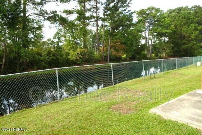 Foto del edificio - 4306 Jasmine Cove Way