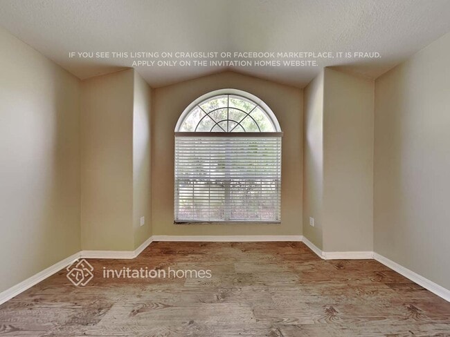 Foto del edificio - 12048 Fall Creek Ct