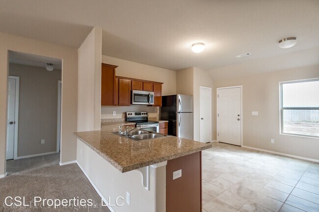 Foto del edificio - 4 br, 2 bath House - 2481 Double Bogey Lane