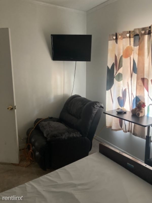 Foto del edificio - 2708 E Wilder Ave