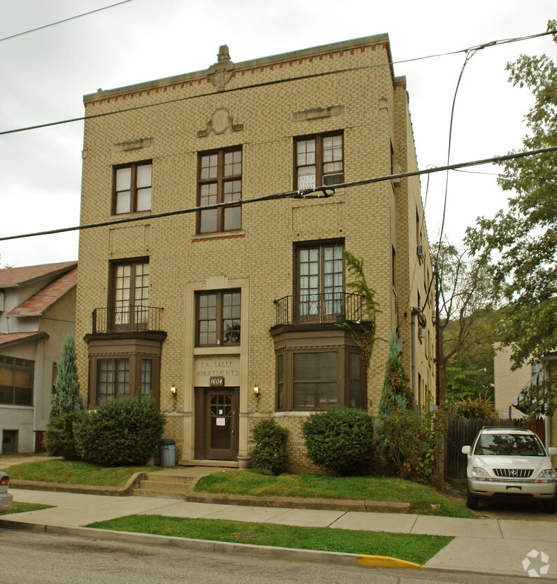 Primary Photo - La-Salle Apartments