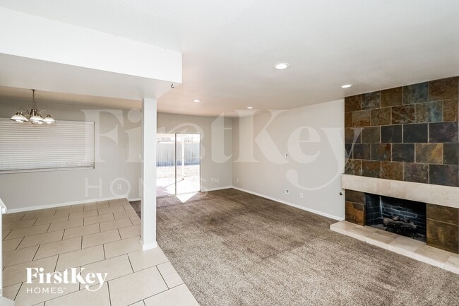 Building Photo - 5642 Clydesdale St