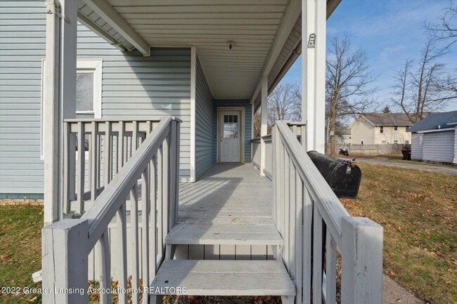 Building Photo - 913 Jerome St