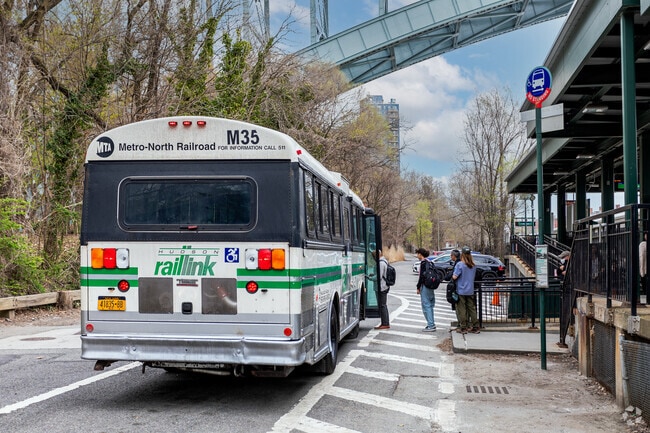 Spuyten Duyvil: Metro-North Train Hudson Line is affordable and reliable to get across town.