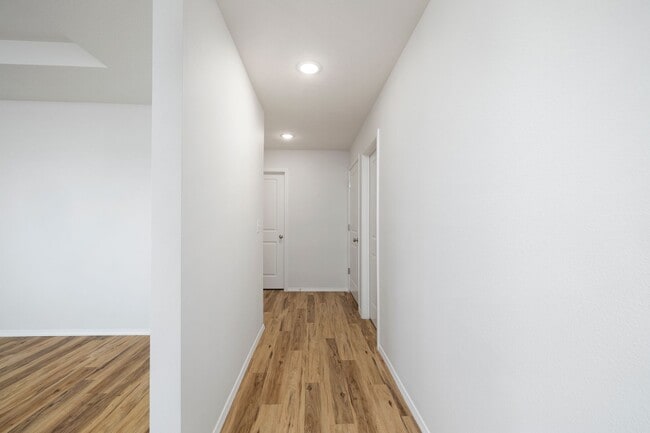 Foto del edificio - 3 Bedroom Home in Monett