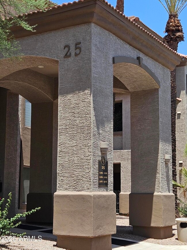 Building Photo - 14000 N 94th St