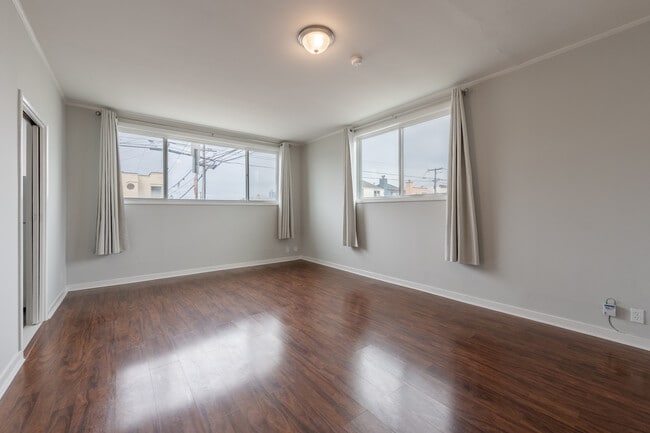Foto del edificio - 3351 Vicente St