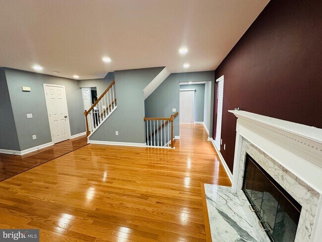 Foto del edificio - 4518 Runnymeade Rd