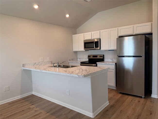 Building Photo - 958 Rd 5702