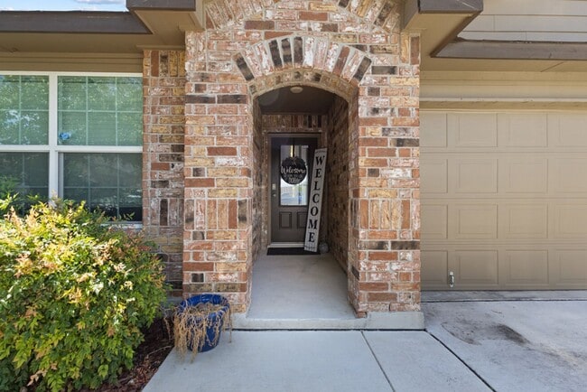 Foto del edificio - 4 Bedroom/2 Bath Amhurst