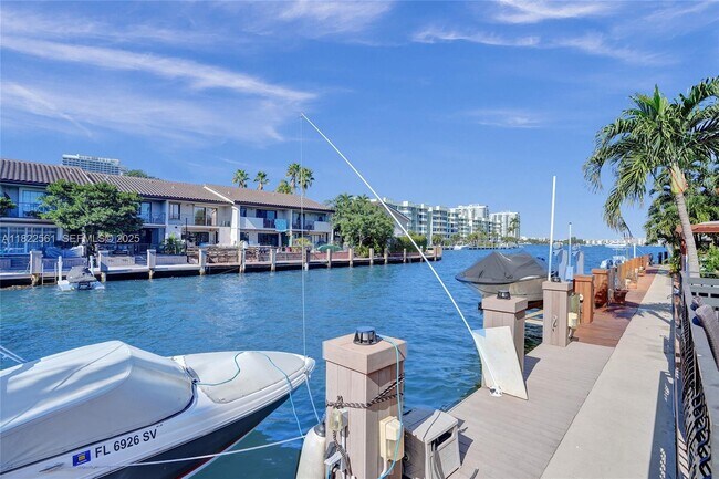 Foto del edificio - 16478 NE 27th Pl