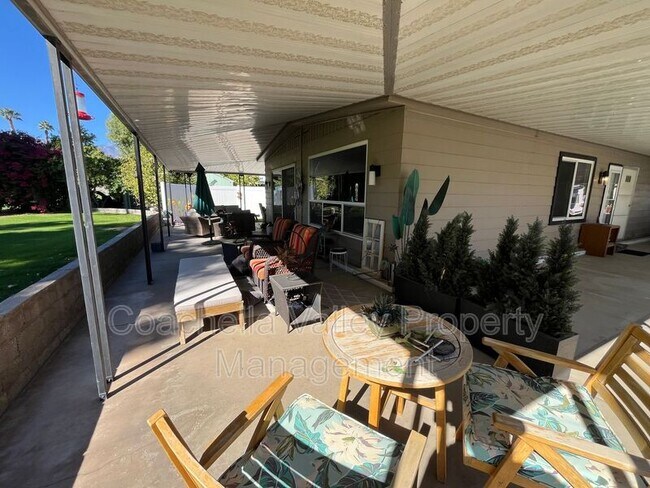 Foto del edificio - 421 S Paseo Laredo