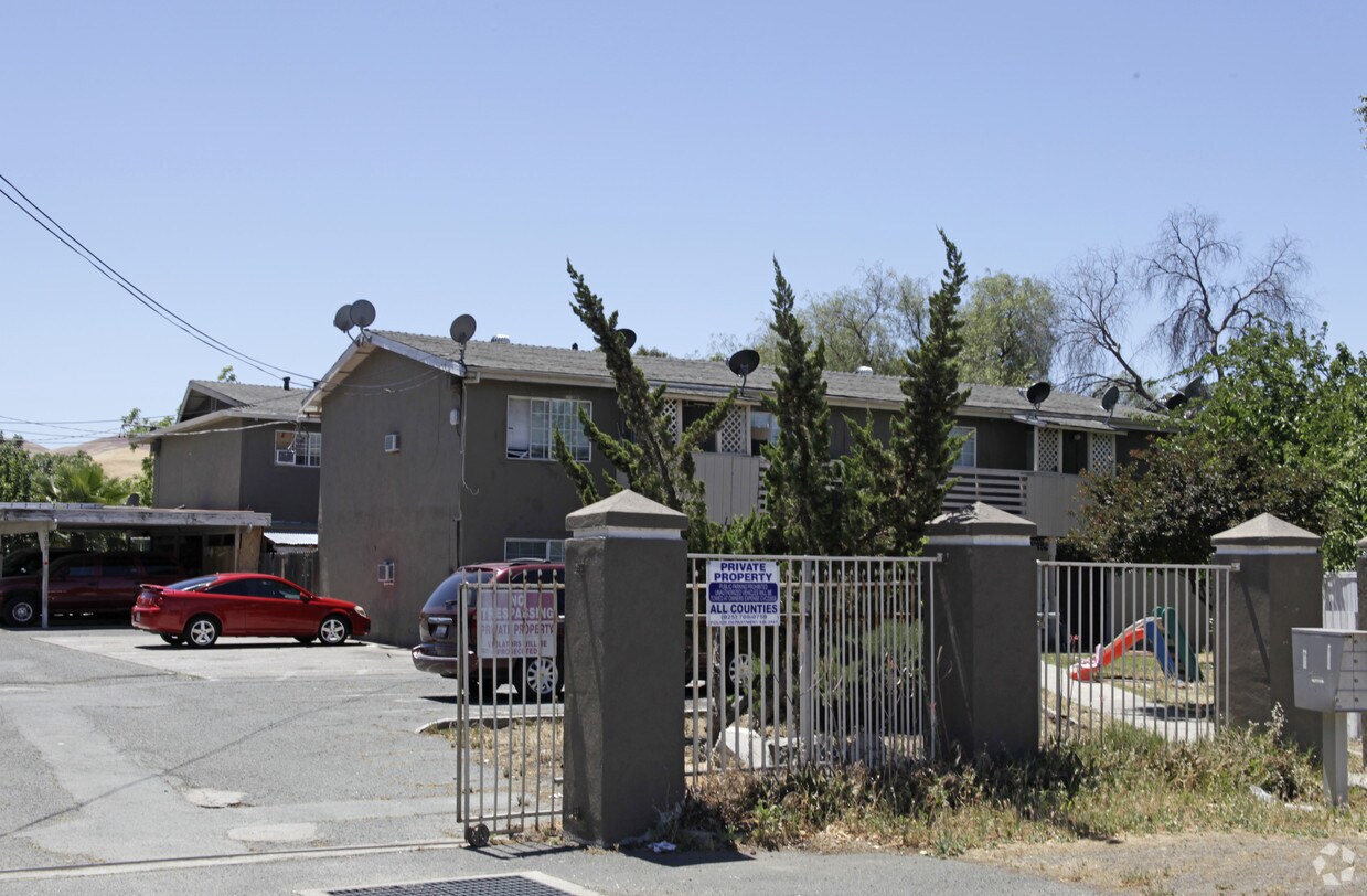 Primary Photo - 2083-2087 Willow Pass Rd
