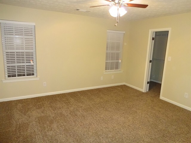 Building Photo - 5394 Amber Cove Way