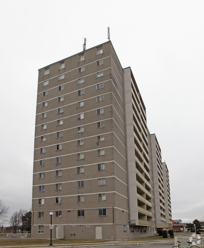 Building Photo - 2970 Jane St