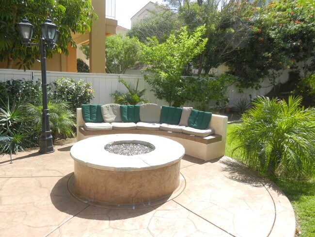 Foto del edificio - 17830 Pueblo Vista Ln