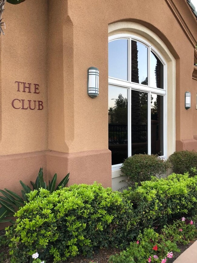 Foto del edificio - 12364 Carmel Country Rd