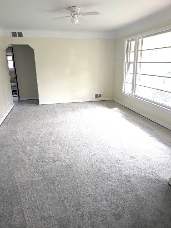 Foto del edificio - 3505 Cherokee Ave