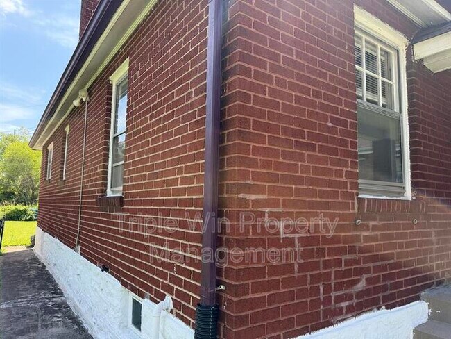 Building Photo - 8530 Lowell St
