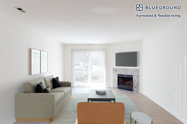 Foto del edificio - 5441 Columbia Rd