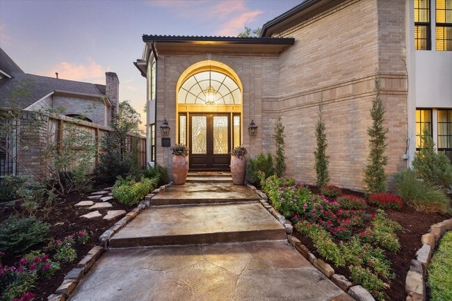 Foto del edificio - 15406 Old Stone Trail