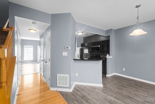 Building Photo - 5514 Belle Pond Dr