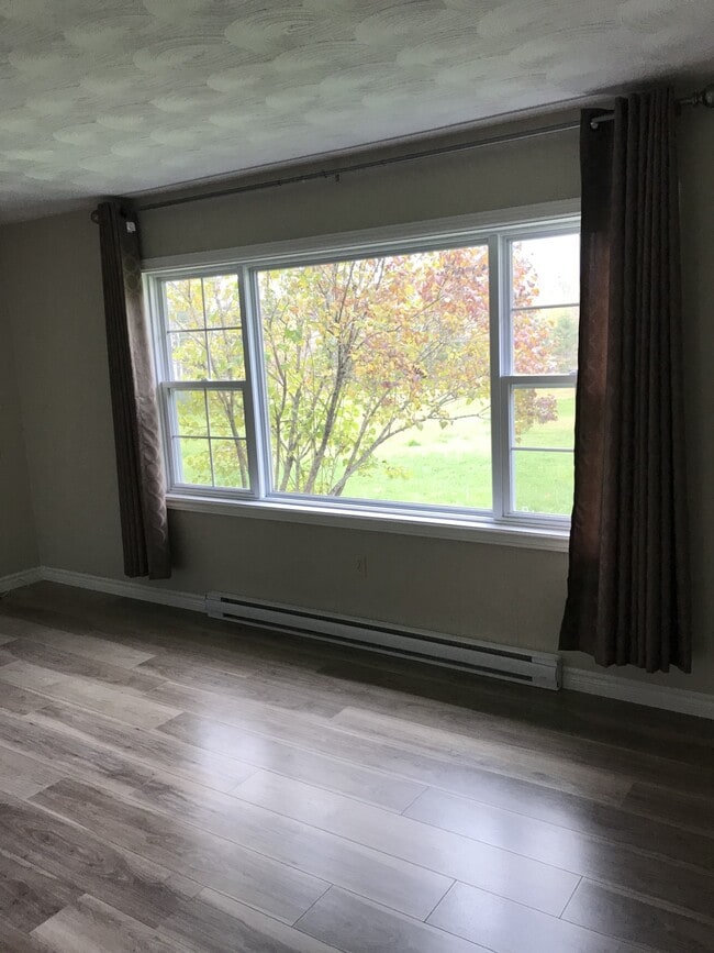 Building Photo - 1089 Mclaughlin Dr