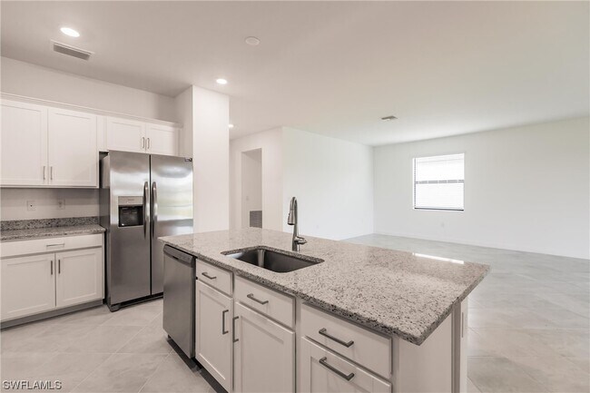 Building Photo - 13956 Hunter Oak Dr