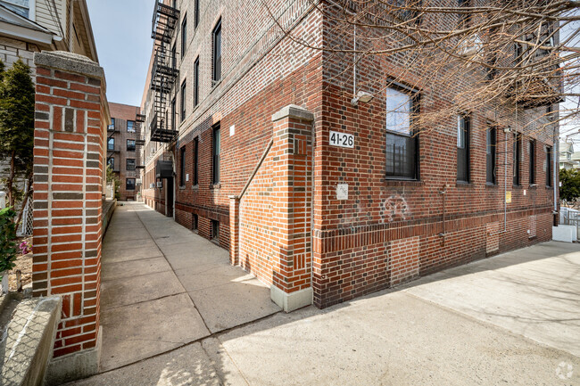 Building Photo - 4126 73rd St