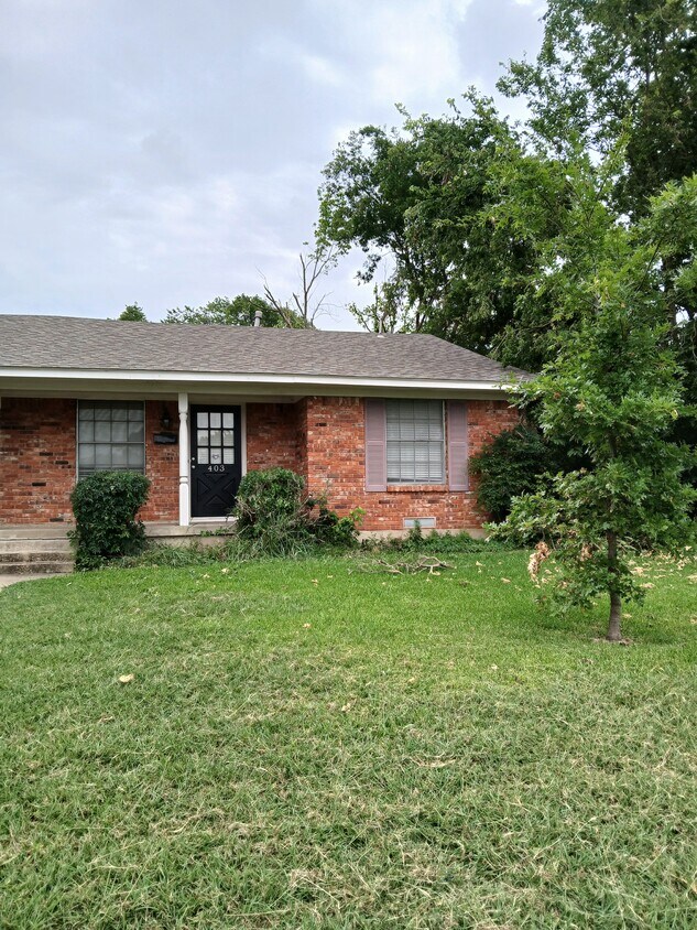 Foto principal - 403 La Salle Dr