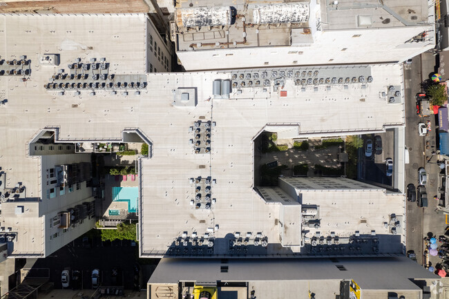 roof - Topaz Apartments