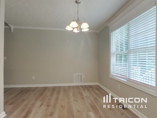 Foto del edificio - 185 Jackson Farms Dr