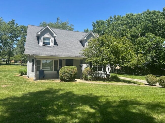 Photo - Country Living in Fayette County 20260515 House