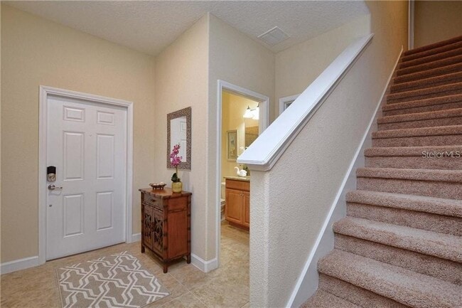 Building Photo - 2973 Banana Palm Dr