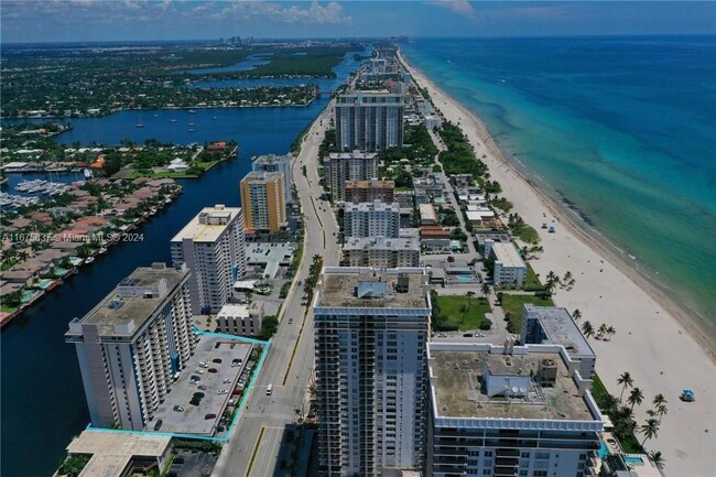 Foto del edificio - 1600 S Ocean Dr