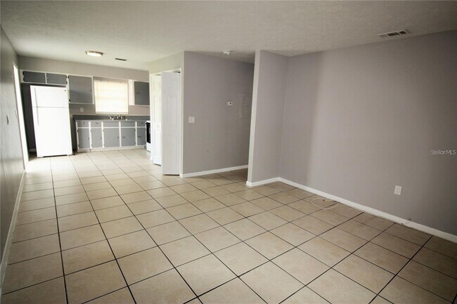 Foto del edificio - 9418 N 50th St
