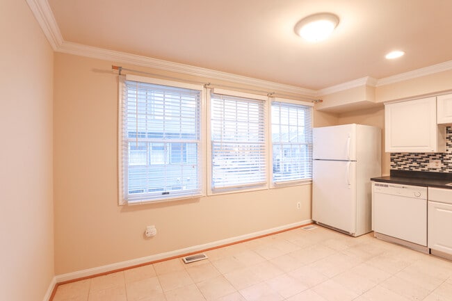 Foto del edificio - 5069 9th St S