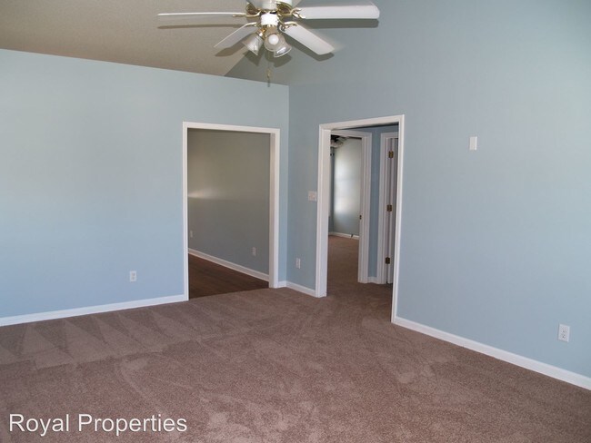 Building Photo - 847 Saint Andrews Pl