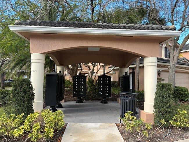 Foto del edificio - 2757 Center Ct Dr