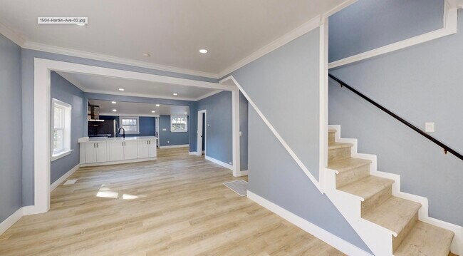 Foto del edificio - 1504 Hardin Ave